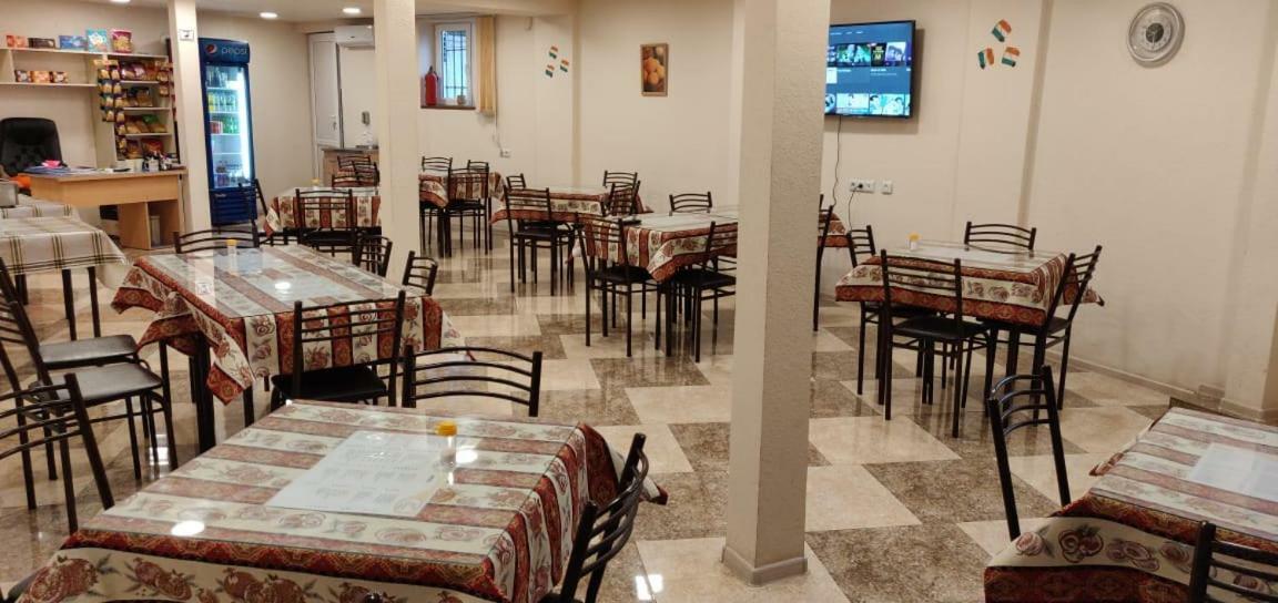 Shree Gopal Gayatri Lok Hotel Yerevan Luaran gambar